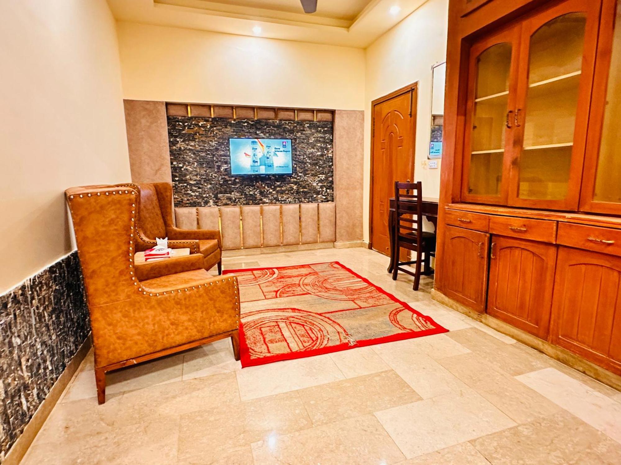 Blue Moon Residency Jinnah Super Islámábád Exteriér fotografie