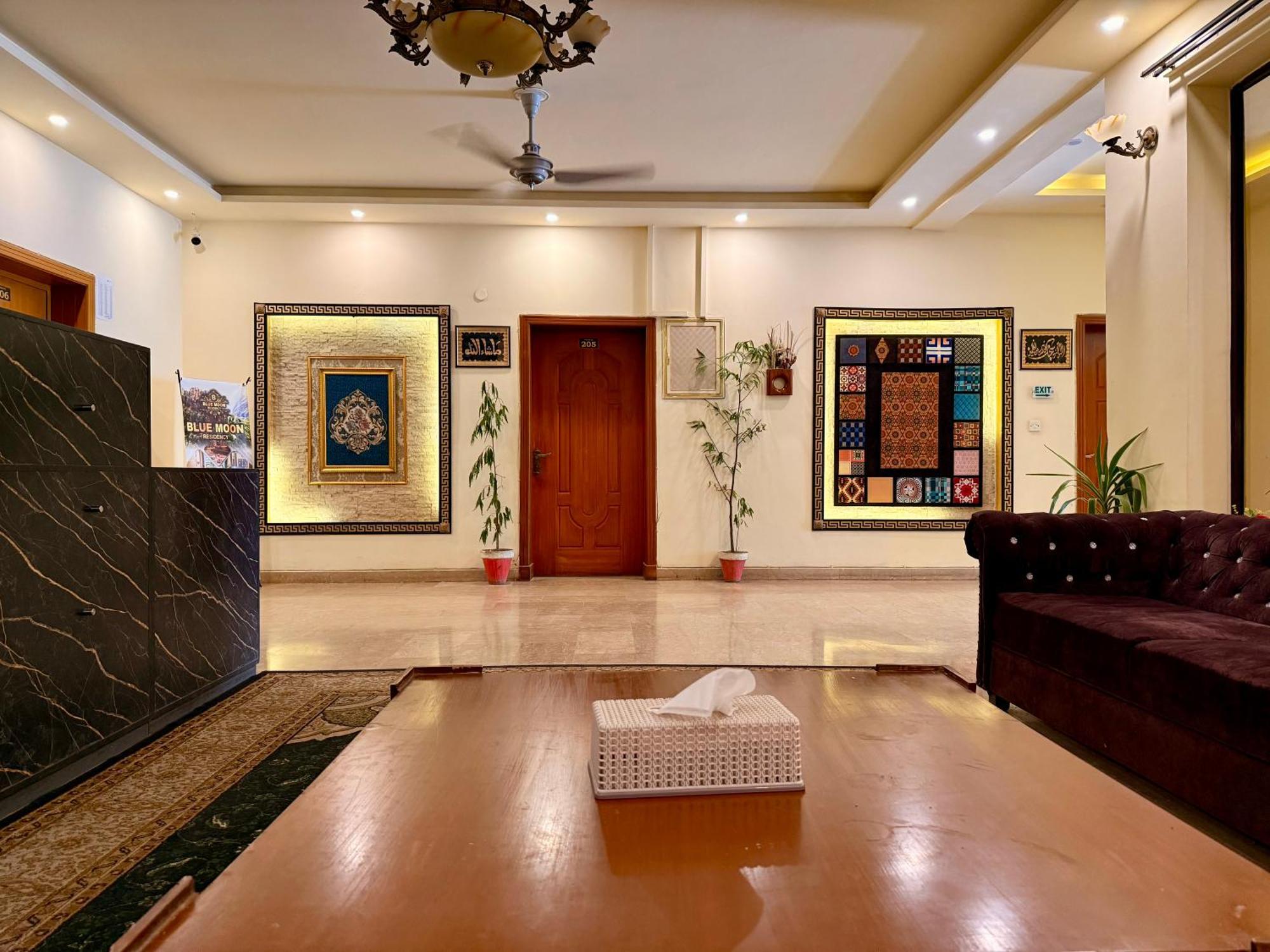 Blue Moon Residency Jinnah Super Islámábád Exteriér fotografie